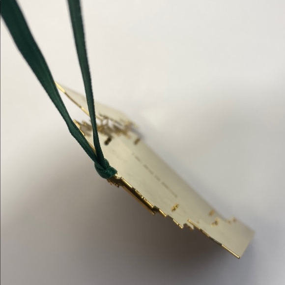 2005 White House Historical Association Gold Christmas Ornament - Picture 6 of 7